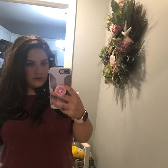 Meet your Posher, Katelyn - Picture 2 of 2